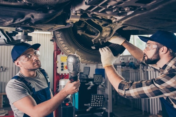 Signs That Indicate Your Car Needs Steering And Suspension Repair Services