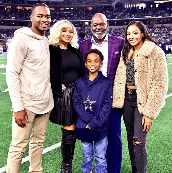 Emmitt Smith with his wife and kids